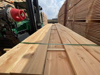 Ca. 120X Douglas planken fijnbezaagd, 22x200mm, lengte 300cm